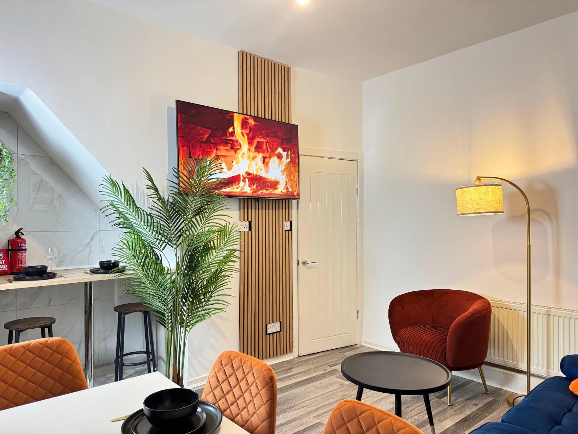Holiday home Tv Every Bedroom 4 Bed 2 Bath Free Parking Liverpool